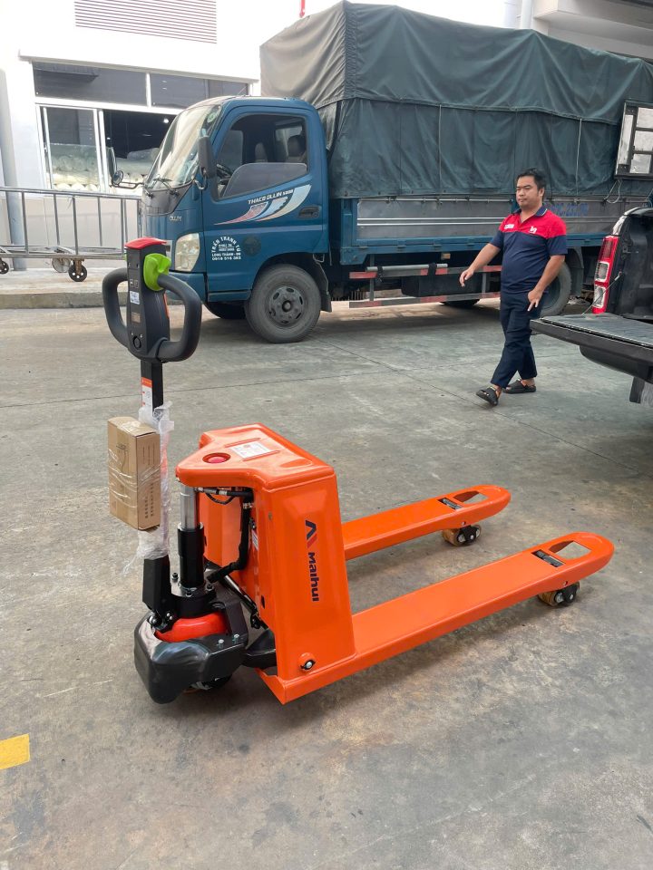 Xe nâng điện thấp PT30 nâng 3 tấn